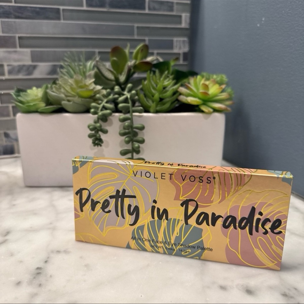 Violet Voss Pretty in Paradise All in One Face & Eye Shadow Palette
